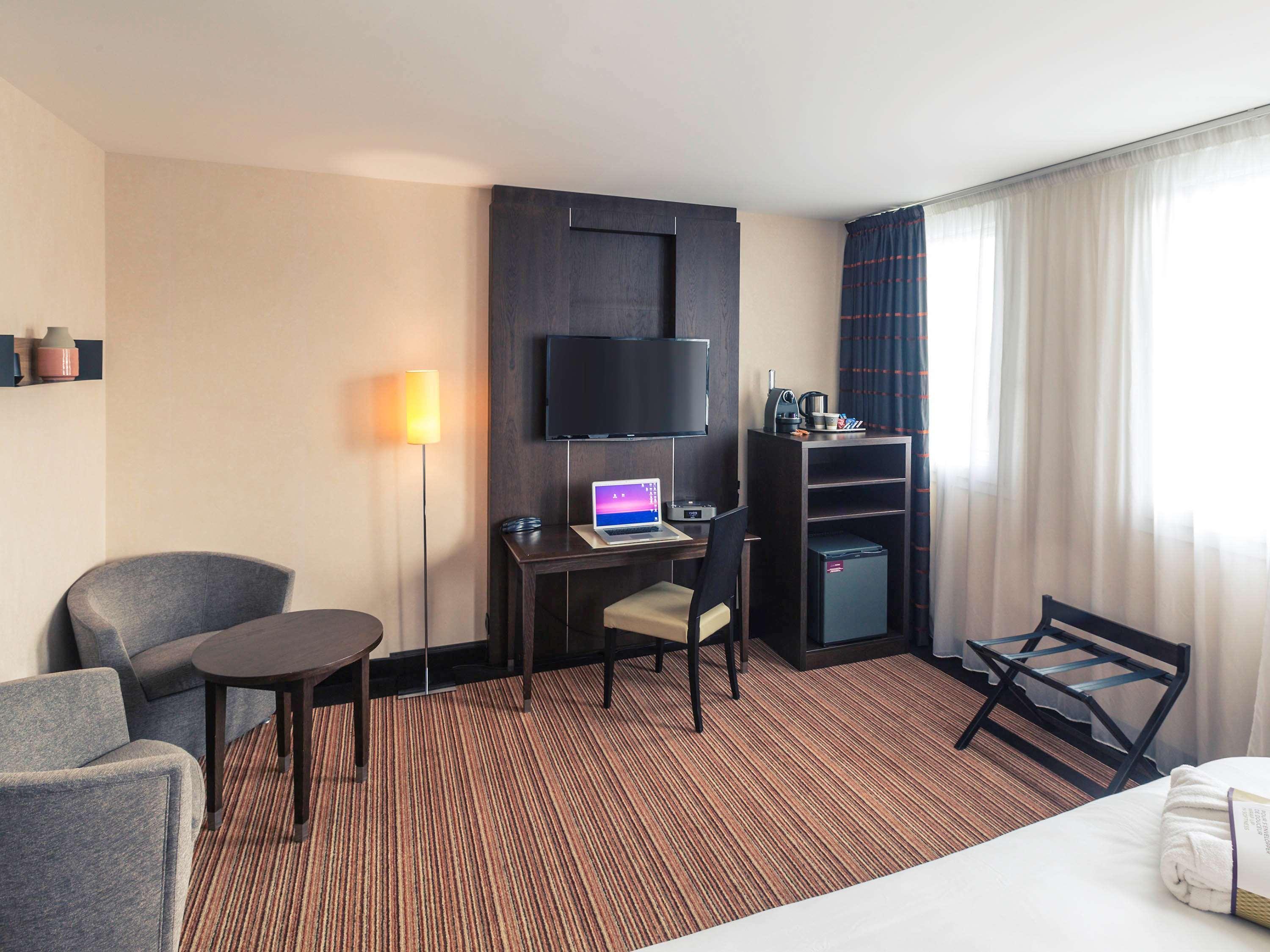 Hotel Mercure Rennes Cesson Ngoại thất bức ảnh