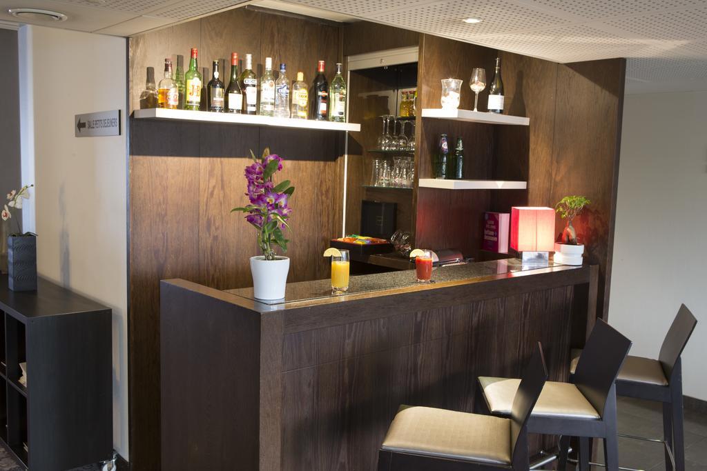 Hotel Mercure Rennes Cesson Ngoại thất bức ảnh